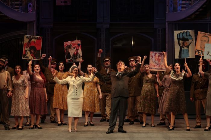 Evita yeniden Mersin Devlet Opera ve Balesinde