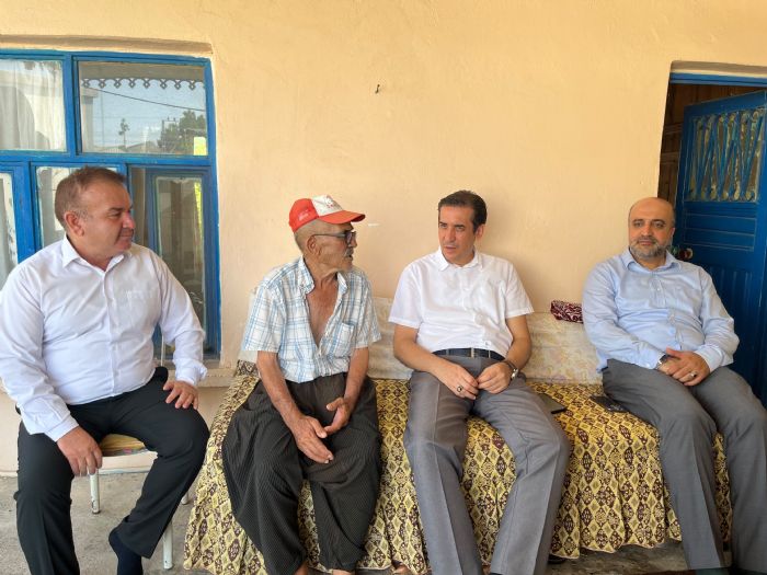 Kaymakam Topsakalo�lu�ndan 65 Ya� �st� Vatanda�a Anlaml� Ziyaret
