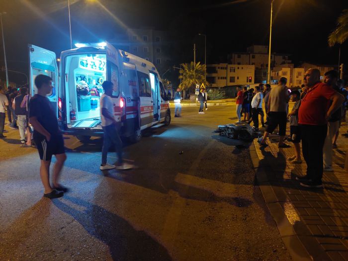 Bozyazda Trafik Kazas: Motosiklet Srcs Yaraland, Otomobil Srcs Kat