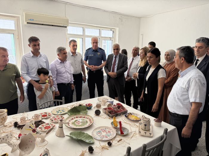 Bozyaz Halk Eitim Merkezinden Yl Sonu Sergisi: Emek ve Baar Bulutu