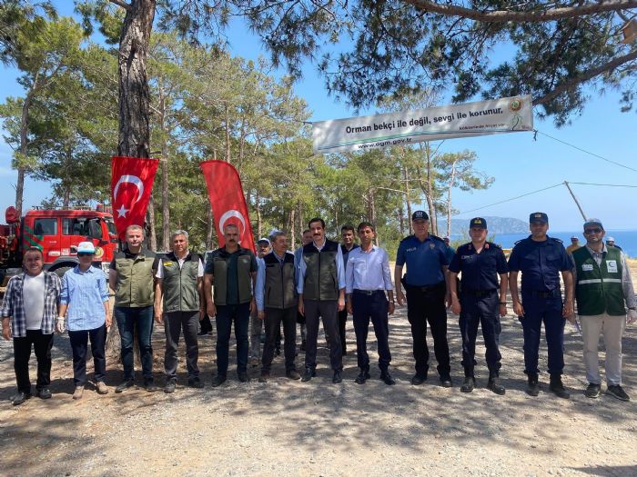Orman Benim Etkinliiyle Tekmende rnek evre Temizlii