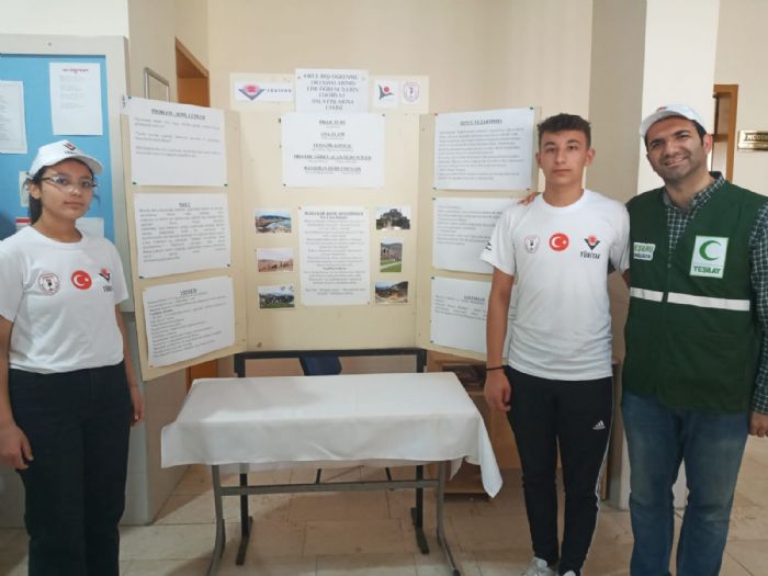 Yeilay Bozyaz Temsilcisi Murat Baturay 4006-TBTAK Bilim Fuarn Ziyaret Etti