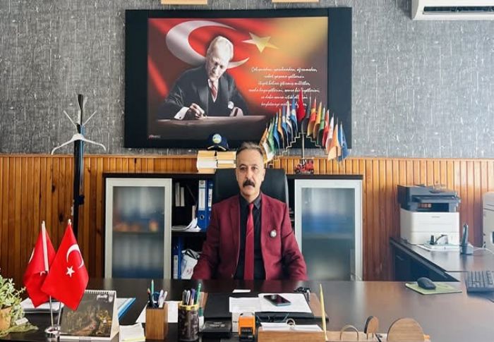Hasan Do�an, Anamur �l�e Milli E�itim M�d�r� Olarak G�reve Ba�lad�