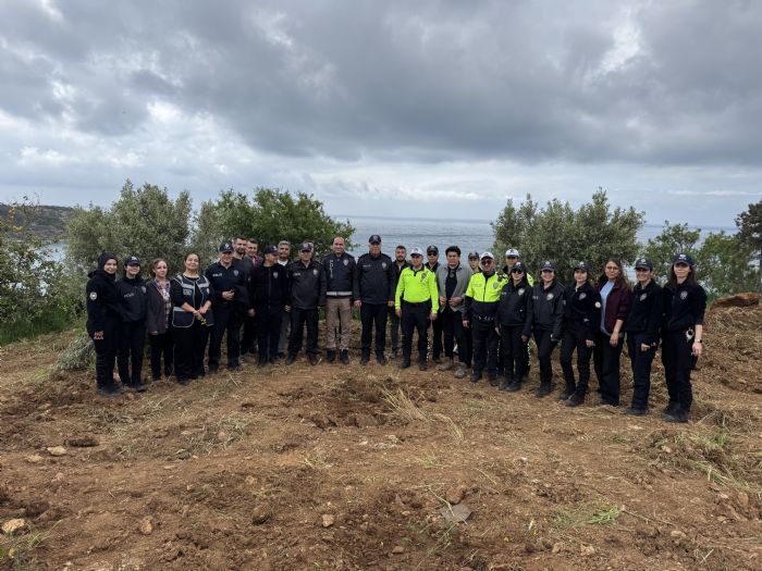 Bozyaz��da Polis Haftas� Kapsam�nda A�a� Dikimi Etkinli�i D�zenlendi