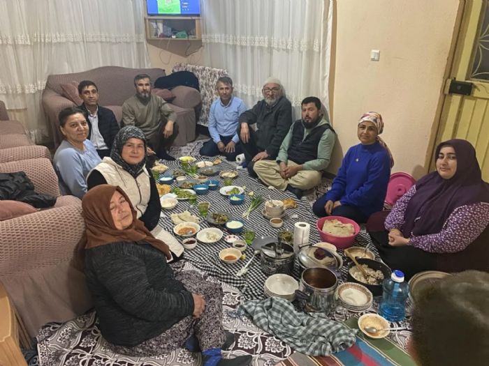 AK Parti Bozyaz� �l�e Ba�kanl����ndan Ramazan�da G�n�l Ziyaretleri