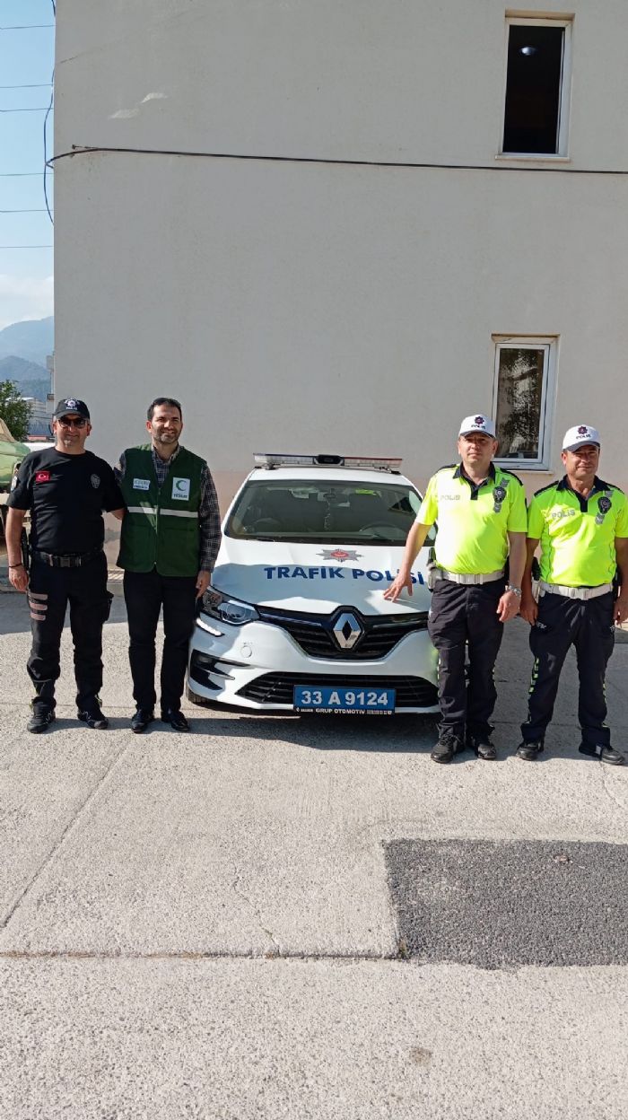 Yeilay Bozyaz Temsilcisi Murat Baturaydan Trafik Haftas Ziyareti