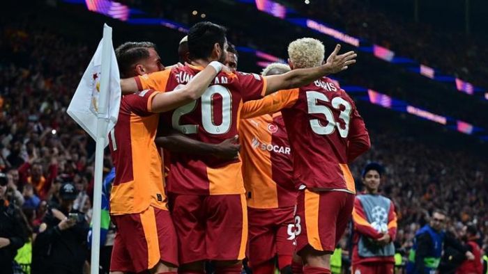 Galatasaraydan Tarihi Zafer: Liverpoolu Devirdi!